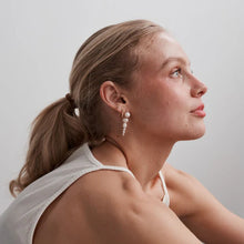 Indlæs billede til gallerivisning Smykish 1 x Long Pearls