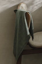 Indlæs billede til gallerivisning Tilbud - 2 stk. Hør Viskestykker for 299,- i farven Nordic moss