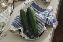 Indlæs billede til gallerivisning Tilbud - 2 stk. Hør Viskestykker for 299,- i farven Cobalt striped