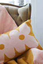 Indlæs billede til gallerivisning Pudebetræk - DAISY - Gul & pink
