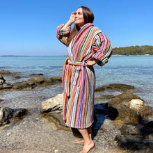Indlæs billede til gallerivisning Morgenkåbe - badekåbe i multifarvet