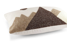 Indlæs billede til gallerivisning Pude - AKIKO - Brun og hvid