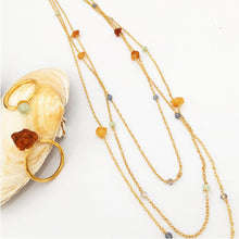 Indlæs billede til gallerivisning Halskæde med rav og sten #4