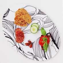 Indlæs billede til gallerivisning Gavesæt med 4 stk. smørrebrikker + 1 stk. skærebræt