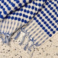 Indlæs billede til gallerivisning Blåt badehåndklæde