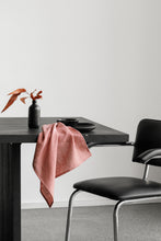Indlæs billede til gallerivisning Hør Servietter (sæt med 2stk) - Pinky Coral