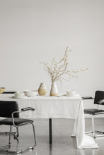 Indlæs billede til gallerivisning Hørdug - Off white (145 x 250cm) / (145 x 330cm)