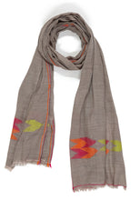 Indlæs billede til gallerivisning Tørklæde - Pashmina uld - Gråt med orange/pink/grøn