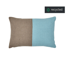 Indlæs billede til gallerivisning Pude - Plumeblue