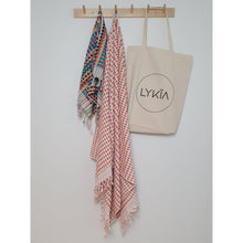 Indlæs billede til gallerivisning Badehåndklæde - rosa