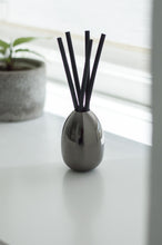 Indlæs billede til gallerivisning Reed Diffuser Set | More Scents
