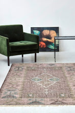 Indlæs billede til gallerivisning Jute Kelim rug, MUSCAT, cognac/green/rose
